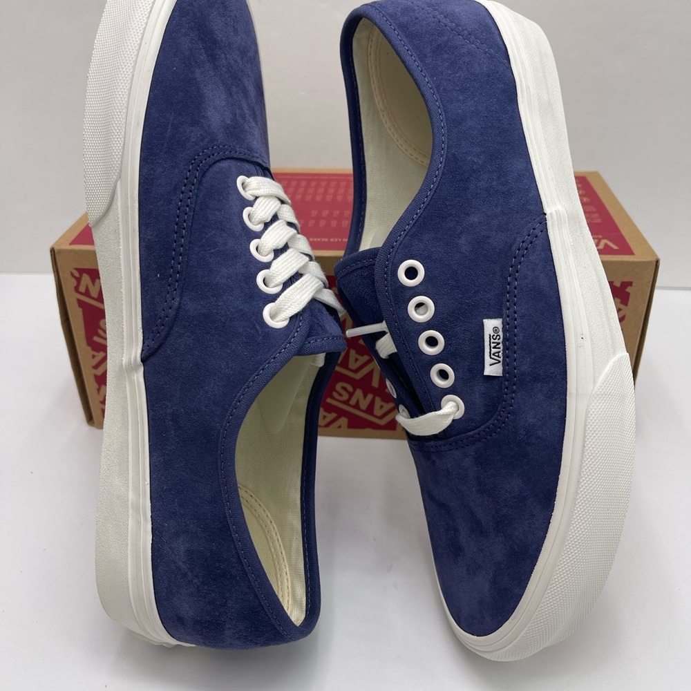 Vans WMNS Authentic
Pig Suede Deep Twilight Sneakers 
VN000D7YEMT - Picture 12 of 16